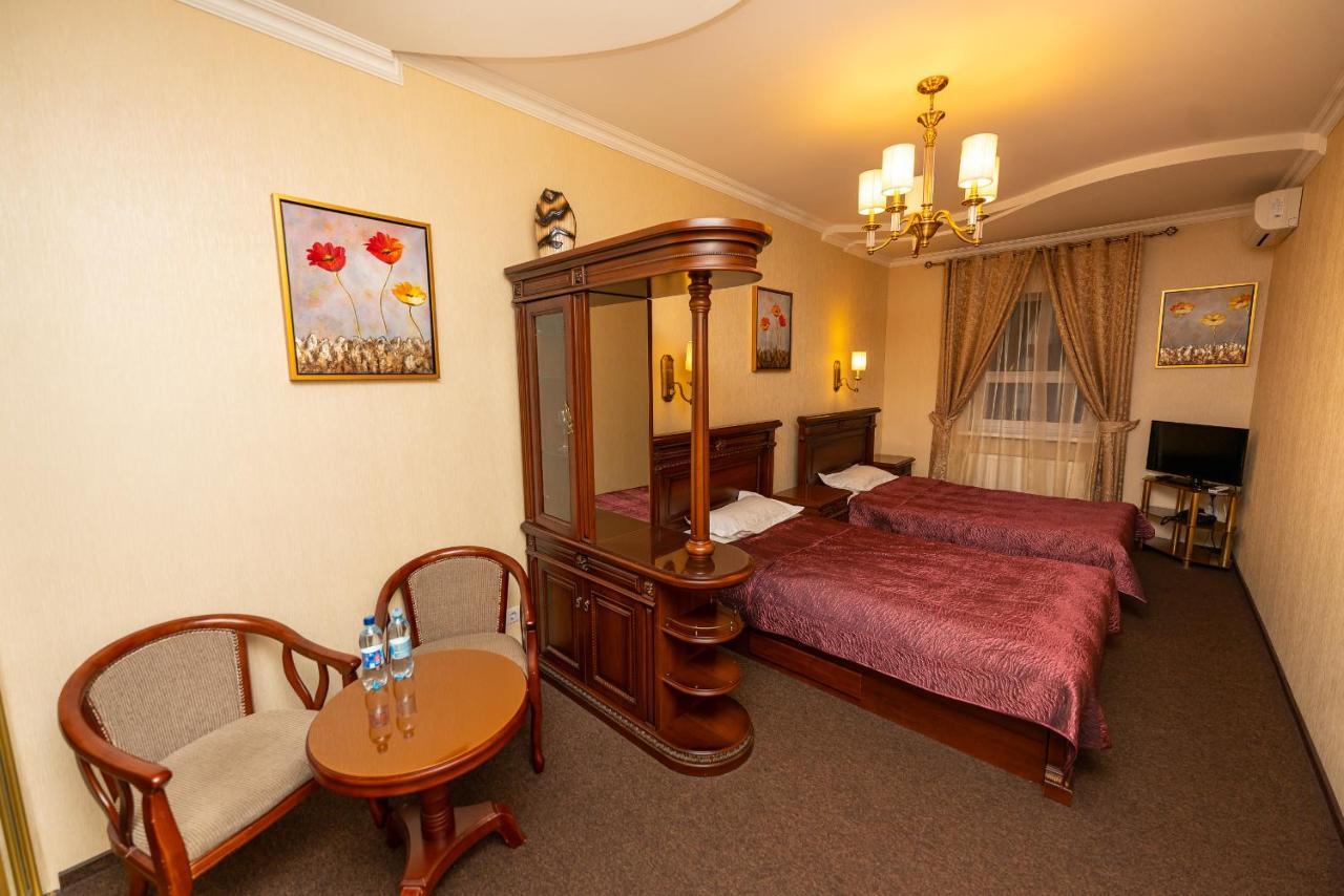 Sunrise Park Hotel Zaporizhia ภายนอก รูปภาพ